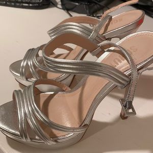 Size 6 silver Schultz heels - never worn